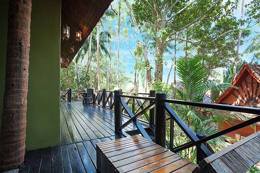 Balcony Natures Oasis Resort No.10B in South Koh Chang