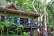 Natures Oasis Resort No.11B |丛林度假屋拥有一间卧室位于 Koh Chang的南端