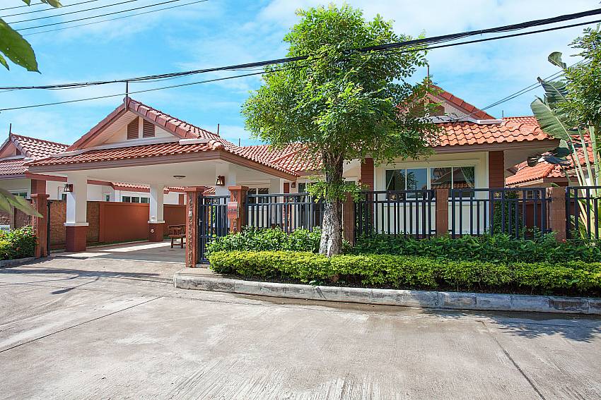 Front of property Timberland Lanna Villa 301 in Bangsaray Pattaya