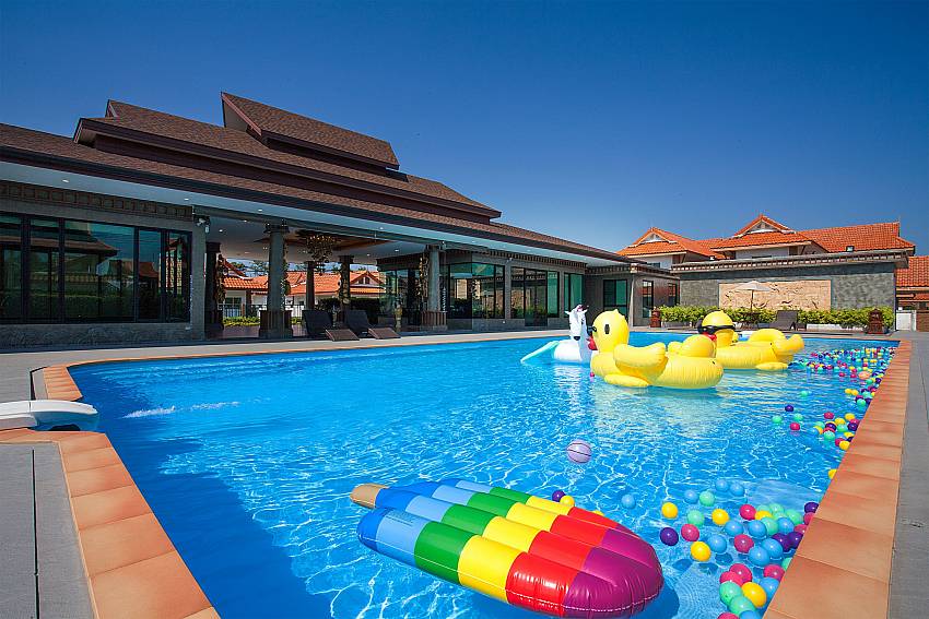 Swimming pool Timberland Lanna Villa 303 in Bangsaray Pattaya
