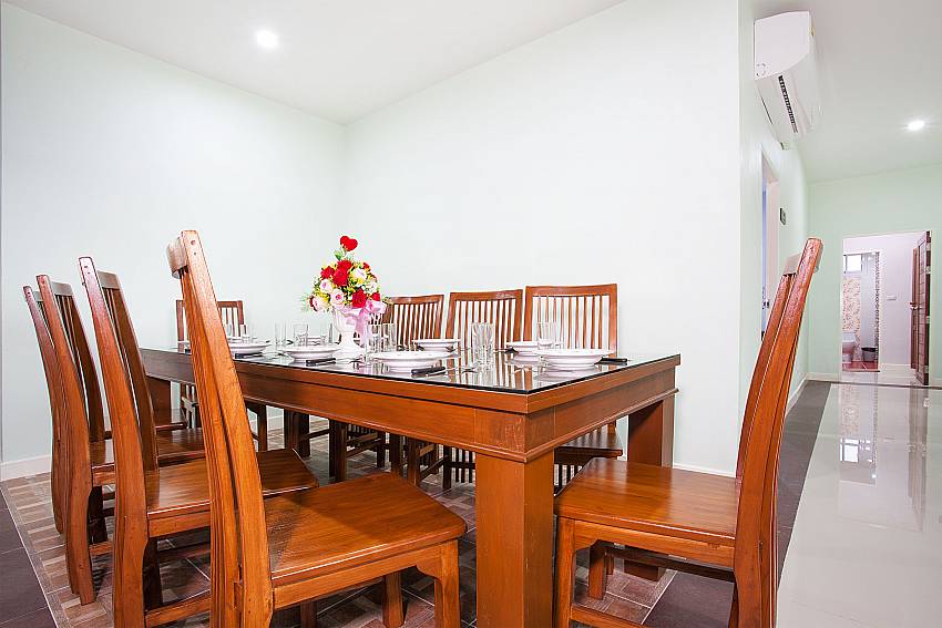 Dinning area Melodious Villa in East Pattaya