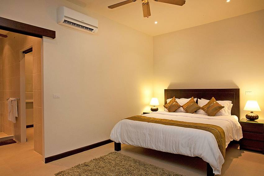 Downstairs bedroom-pagarang-villa_6-bedroom_luxury-pool-villa_nai-harn_phuket_thailand