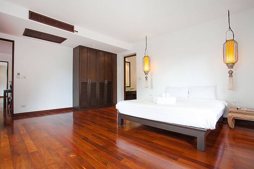 2. bedroom with kingsize bed at Nirano Villa 31 Phuket