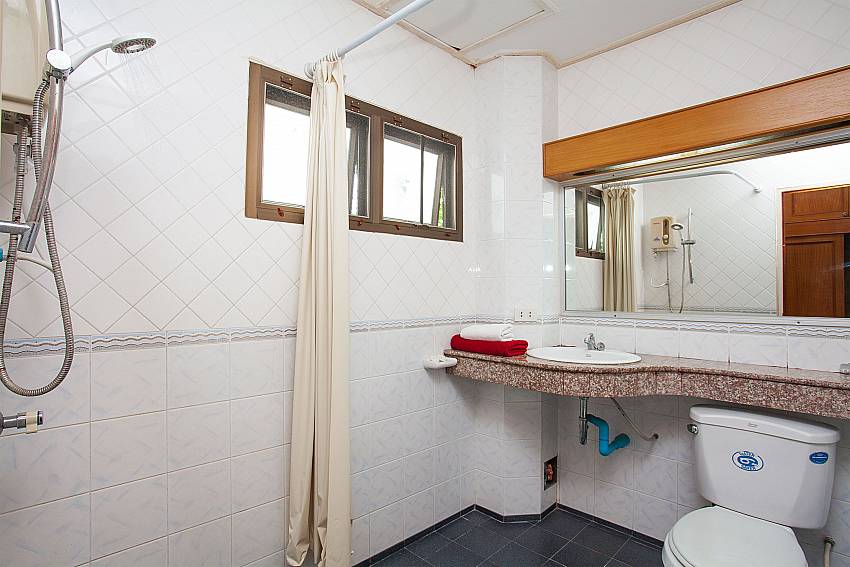 Modern bathroom at Apartment Khuno 103 in Western Phuket