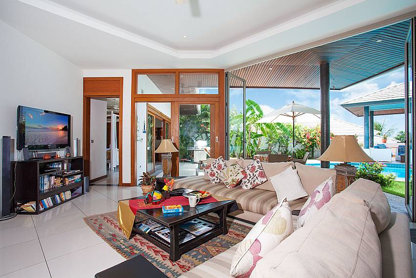 Living room with TV Villa Darnella on Northeast Coast Koh Samui