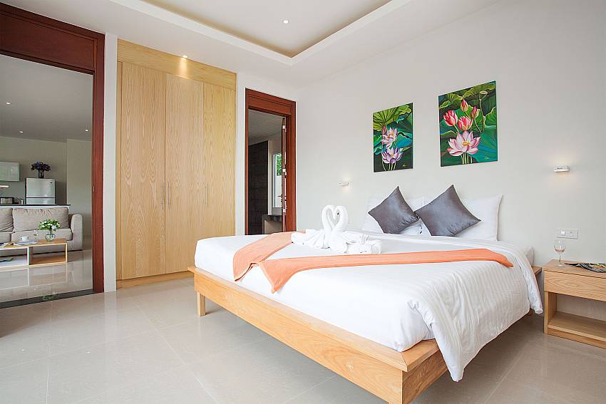 King-size bed in guest bedroom of Villa Lipalia 202 Lipa Noi Koh Samui Thailand
