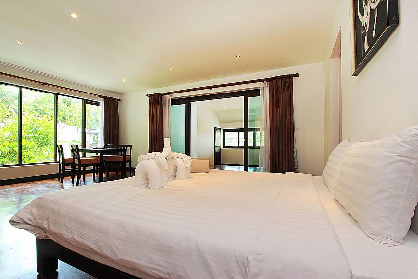 4. bedroom with kingsize bed at Nirano Villa 41 Phuket