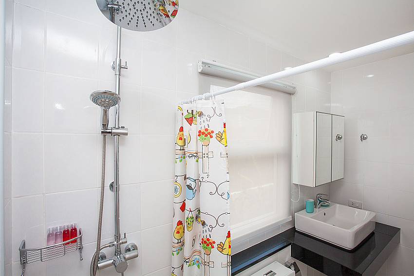2. bathroom shared at Villa Inigo No.2 in Choengmon Samui