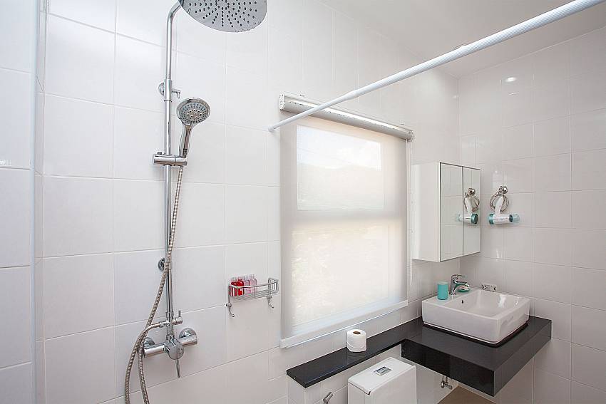 Shower at shared bathroom in Villa Inigo No.3 Samui