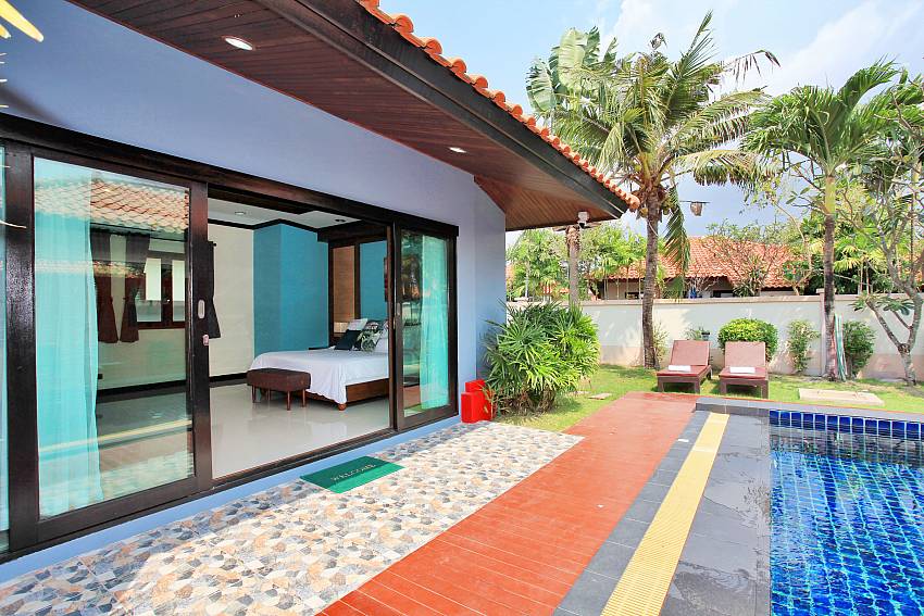 Direct pool access from 1. bedroom in Fandango Villa Pattaya