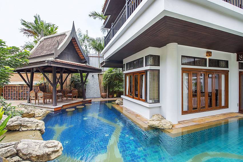Ruean Maii with private pool in Na Jomtien Pattaya