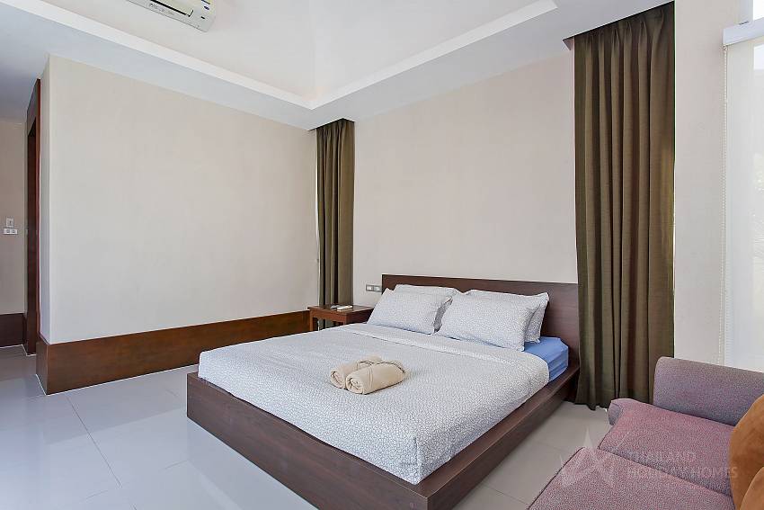 Villa Vanilla | 2 Story 3 Bed Villa with Pool and Jacuzzi in Jomtien