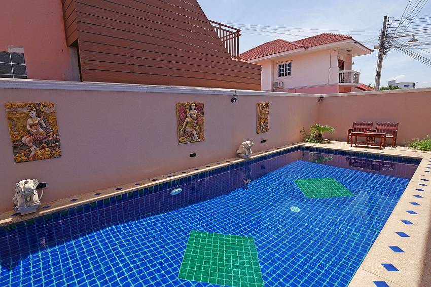 Baan Yothaka | Spacious 5 Bedroom Pool Villa in Jomtien