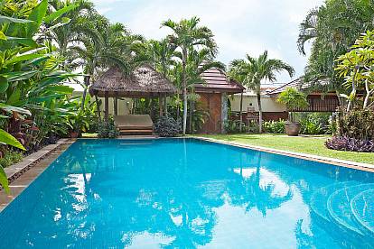 Baan Suan Far Sai 5 Bed Pool Villa Near Beach At Pratumnak - 