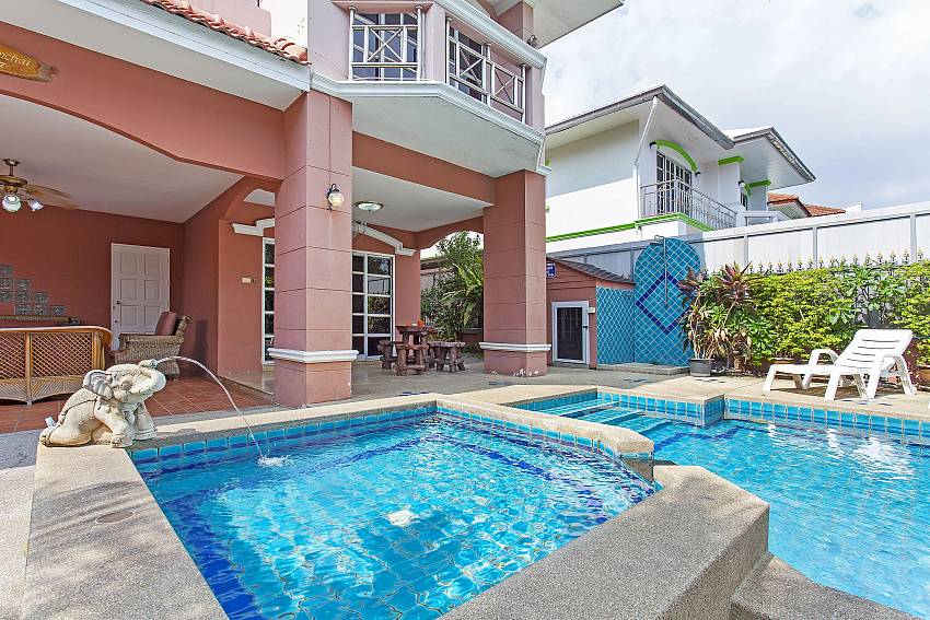 Baan Duan Chai | 5 Bed Pool Villa Close to Jomtien Beach in South Pattaya
