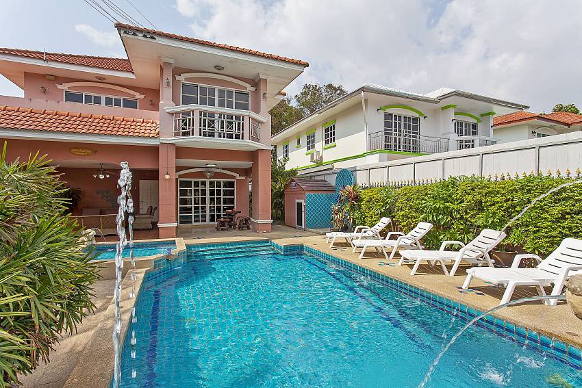 Baan Duan Chai | 5 Betten Pool Villa nahe am Jomtien Beach in Süd Pattaya