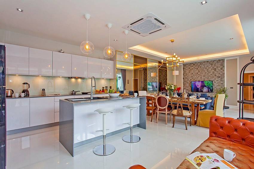 Ocean Villa | Modern 5 Bed Villa with Private Pool in Jomtien Pattaya