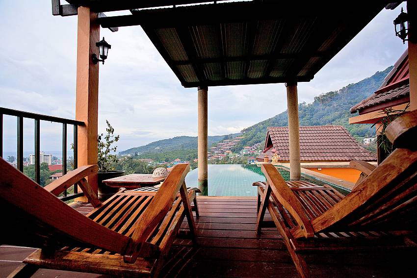 Look Out over Paradise-baan-pa-nom_3-bedroom_hillside-villa_infinity-pool_karon_phuket_thailand