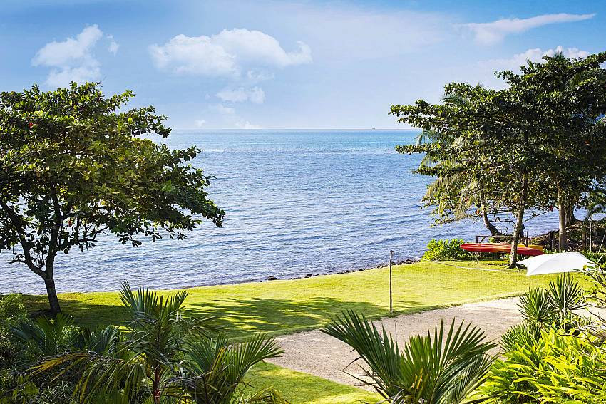 Perfect Tranquil Views-baan-hat-kai-mook_4-bedroom_beachfront-private-pool-villa_koh-chang_thailand
