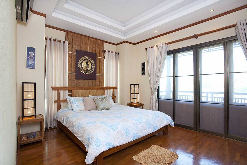 First bedroom Of Baan Suay Tukta