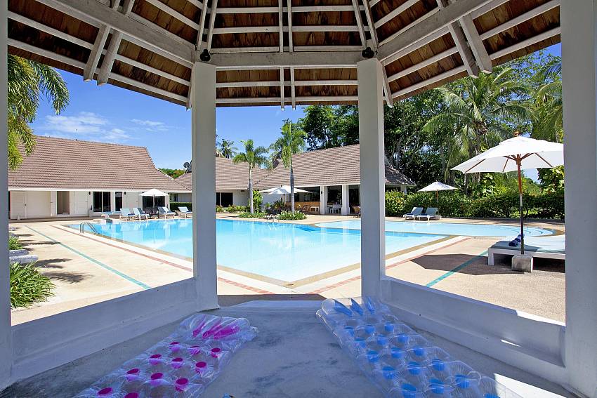 Poolside Pavillion-Pattaya Luxury Villa-Buraran Suites