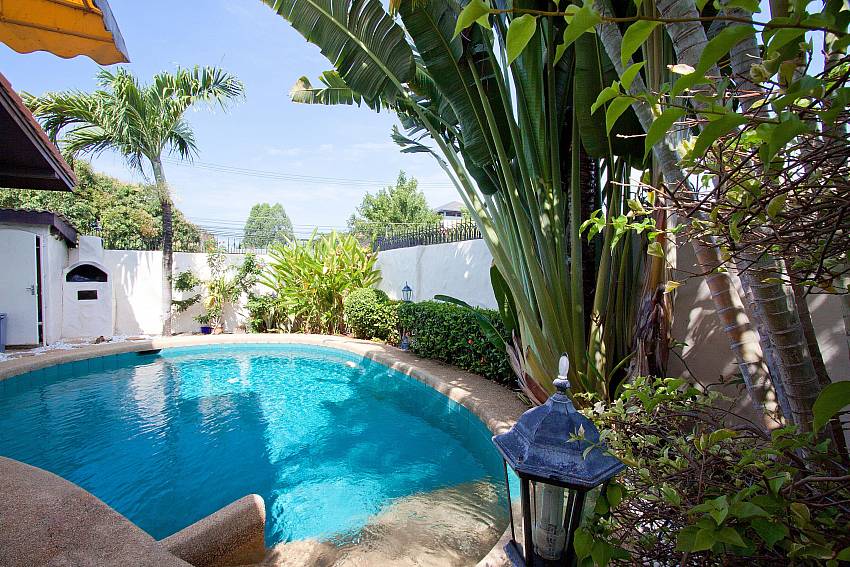 Tropical garden at the pool of Nai Mueang Noi Pattaya
