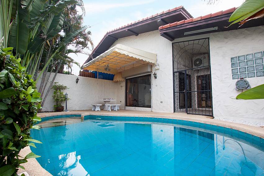 Cozy Home-nai-mueang-noi_2-bedroom_private-pool-villa_pattaya_thailand