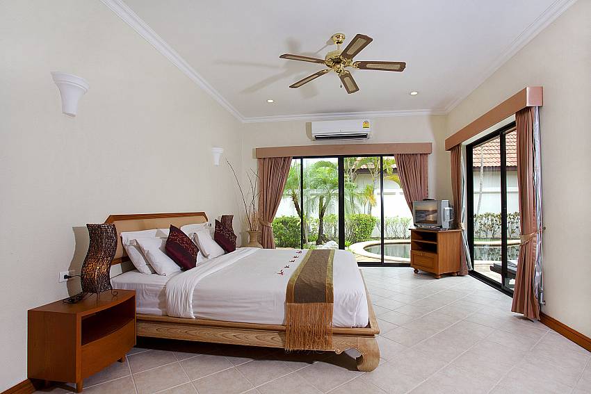 Bedroom 2_view-talay-villa_2-bedroom-villa_private-pool_jomtien_pattaya_thailand