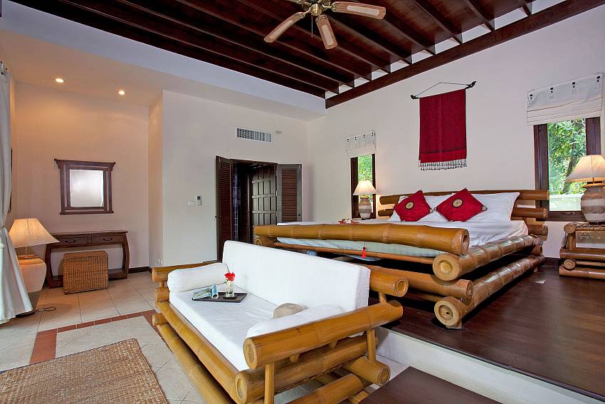 Master Bedroom_bamboo-villa-p11_3-bedroom_private-pool_koh-samui_thailand
