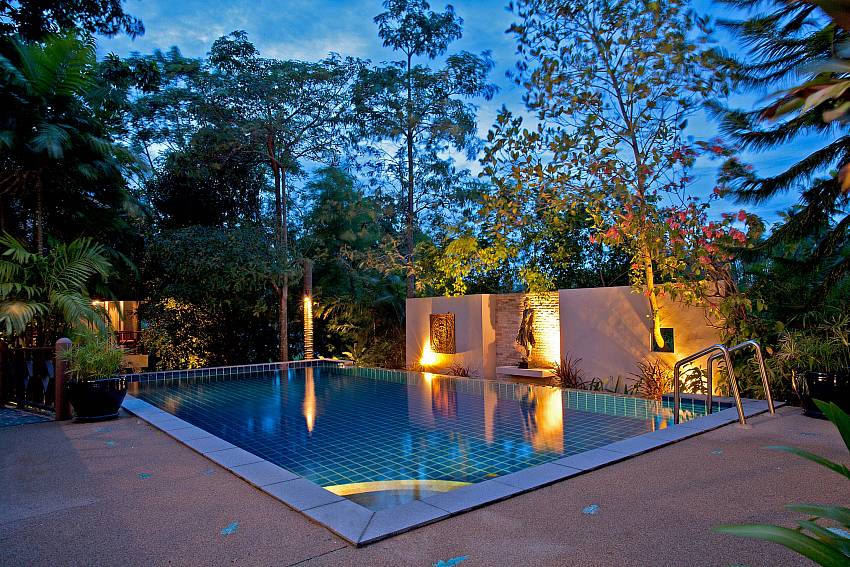 Romantic Midnight Swimming_angelica-garden_3-bedroom_pool-villa_jacuzzi-terrace_bang-por_koh-samui_thailand