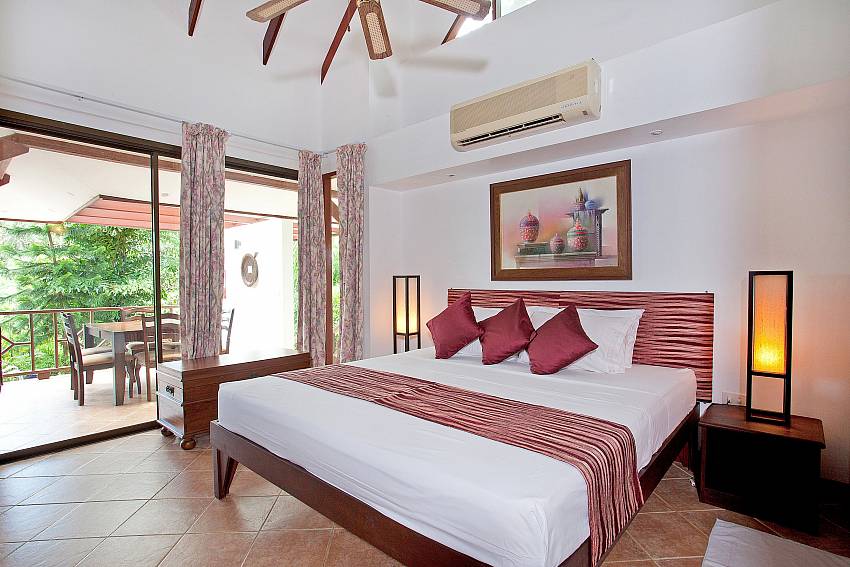 Bedroom 1_angelica-garden_3-bedroom_pool-villa_jacuzzi-terrace_bang-por_koh-samui_thailand