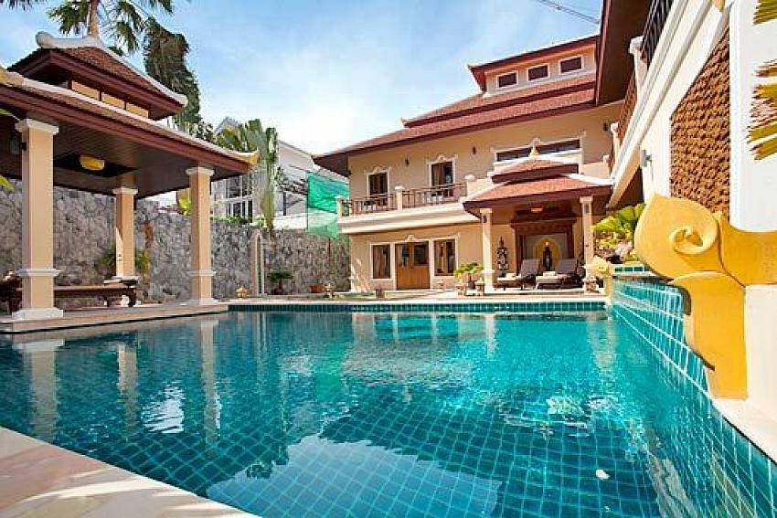 Gorgeous Pool and Villa Of Baan Chomjan