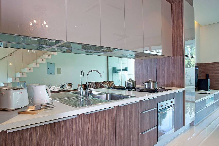 Modern and well equipped kitchen Of Friendship Villa No.6