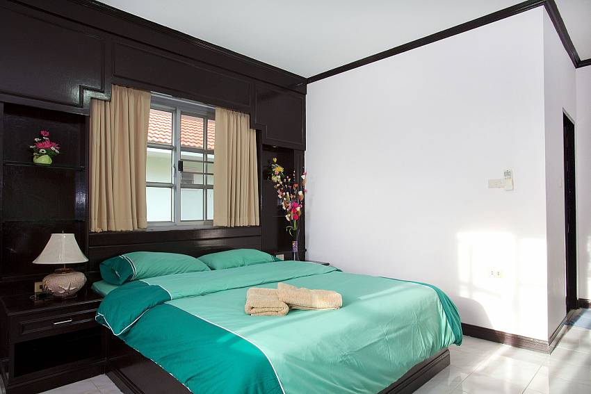 First bedroom Of Baan Tantawan