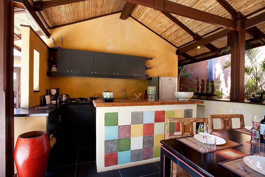 Al Fresco Kitchen_villa-dao_2-bedroom_private-pool_klong-khong-beach_koh-lanta_thailand