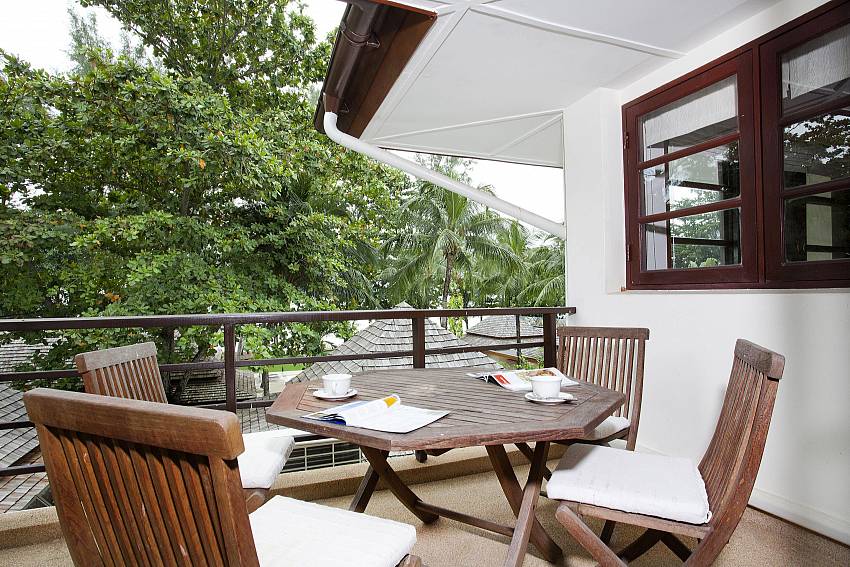 Balcony Al Fresco Dining_chai-nam-condo_2-bedroom_beachfront-apartment_bang-tao_phuket