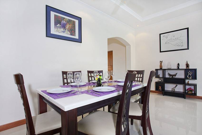 Dining Area_the-chase-8_4-bedroom-villa_private-pool_pattaya_thailand