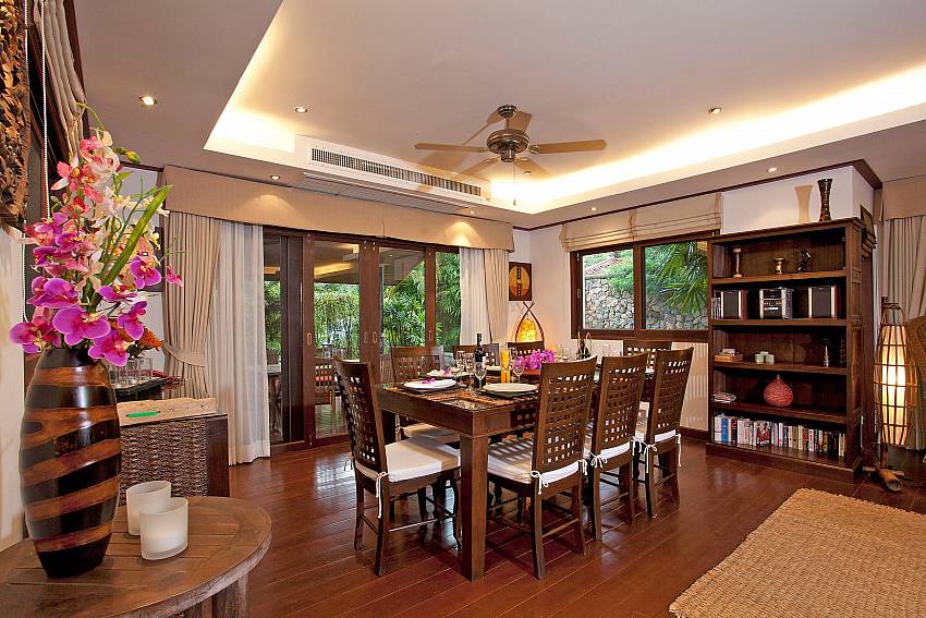 Dining Area_baan-kep-tawan_5-+1-bedroom-villa-private-pool_laem-set-beach_koh-samui_thailand