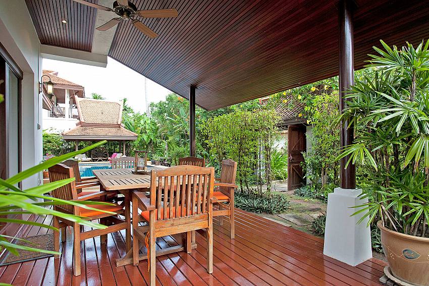 Al Fresco Dining_baan-kep-tawan_5-+1-bedroom-villa-private-pool_laem-set-beach_koh-samui_thailand