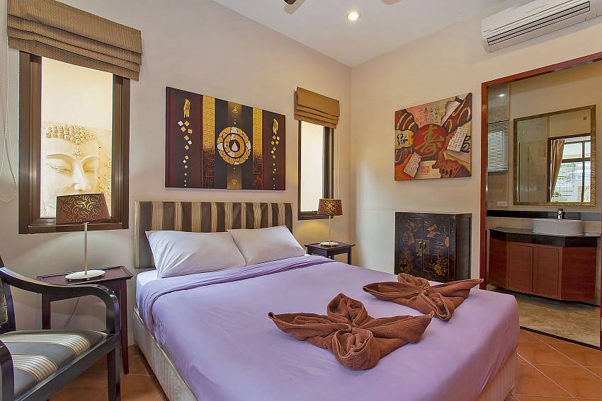 1. double bedroom with attached private bathroom of Sunny Villa Pattaya