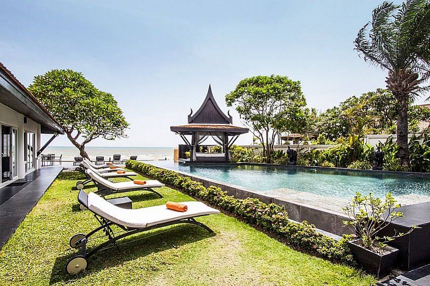 Divinity Villa - Роскошная вилла с 6 спальнями в тайском стиле на пляже