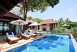 3 Bedroom Beachfront Pool Villa at Kan Tiang Bay in Koh Lanta