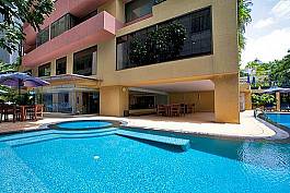 Luxury 1 Bedroom Apartment with Communal Pool and Facilities Silom Bangkok