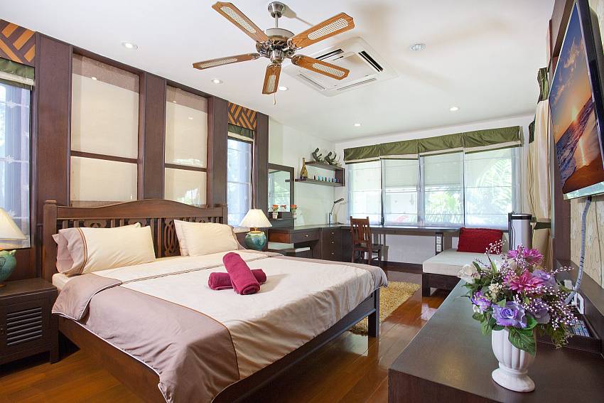 Bedroom views with TV Of Baan Kon Lafun (Second)