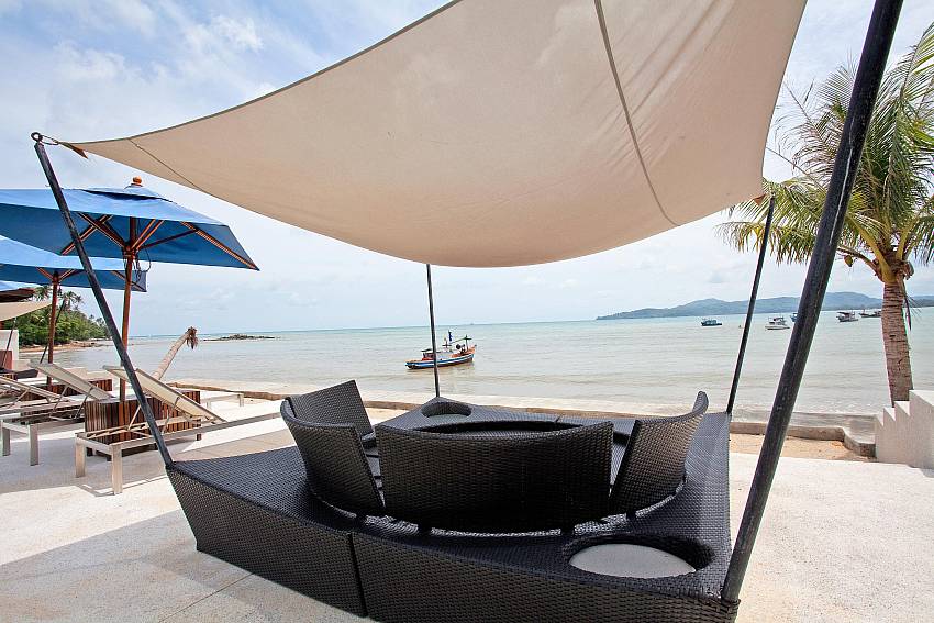 Lounging outdoor near the sea Of Bang Tao Beach-Front Penthouse