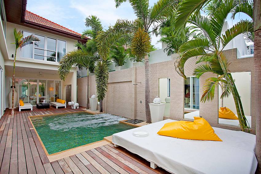 Lounging by the pool Of Classic Pratumnak Villa