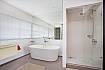 มาเจสติกดีไซน์วิลล่า - พัทยาพูลวิลล่า 3 ห้องนอน พระตำหนักสระส่วนตัวรายวันมีอ่างอาบน้ำ