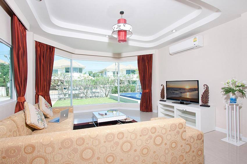 Living room see views with TV Of Wonder Villa A