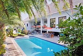 Royale Grand Villa - Grande villa 4 chambres avec piscine et salle de gym privée à Pattaya