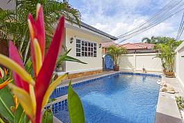 5Br Villa With Private Pool and Jacuzzi Jomtien Beach Pattaya